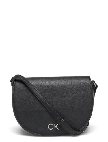 Ck Daily Saddle Bag Pebble Calvin Klein Black