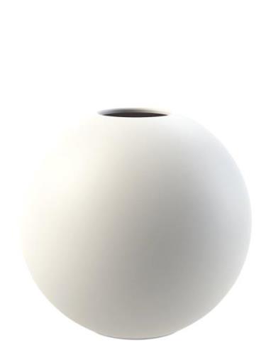 Ball Vase Cooee Design White
