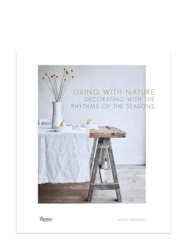 Living With Nature New Mags White