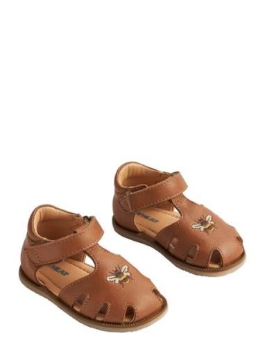 Sandal Closed Toe Lowe Wheat Brown