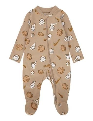 Nike Sportball Footed Coverall Nike Beige