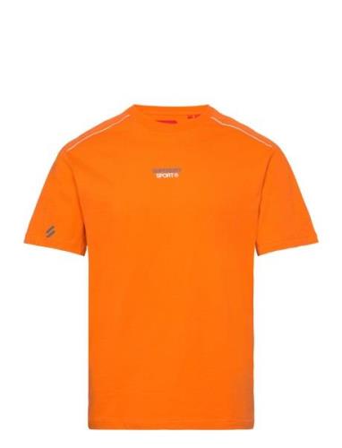 Sport Tech Logo Relaxed Tee Superdry Sport Orange