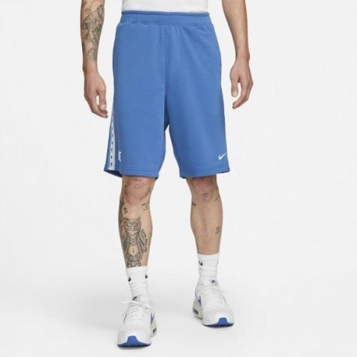 Nike Sportswear Repeat French Terry Shorts L - Træningsshorts hos Maga...