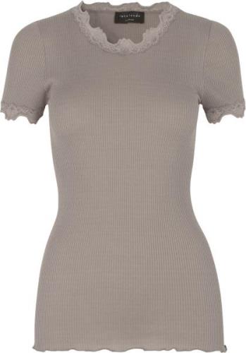 Rosemunde Silk Tshirt w/ Lace Kvinde Sand Kortærmede T-shirts Str L - ...