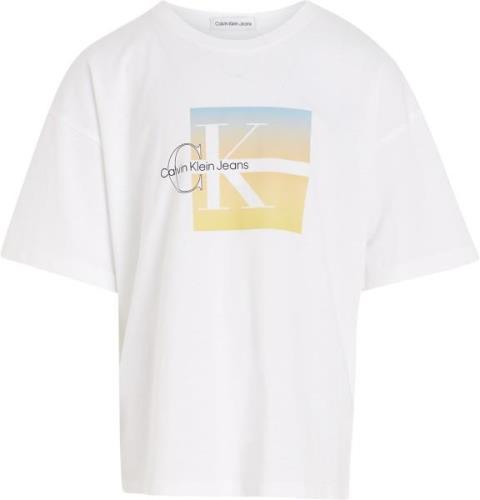 Calvin Klein Gradient Short Sleeve Tshirt Str 8 år - Yaf Kortærmede T-...