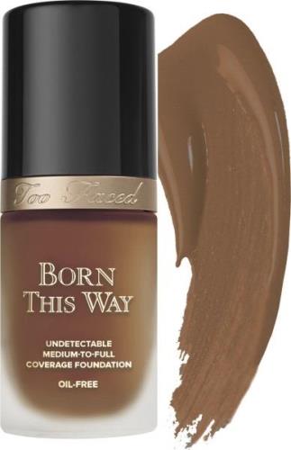 Too Faced Born This Way Foundation - Flydende hos Magasin