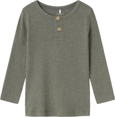 Name It Nmmkab LS TOP Noos Str 92 - Dusty Olive/melange Bluser hos Mag...