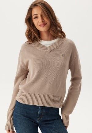 Calvin Klein Jeans Ck Embro Badge V-neck Sweater Goat L