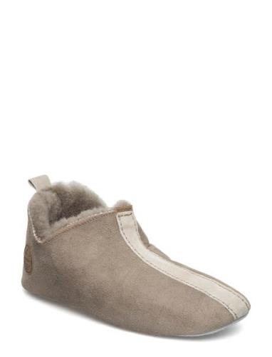 Lina Slippers Hjemmesko Beige Shepherd