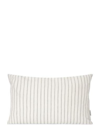 Maddie Pude Home Textiles Cushions & Blankets Cushions Cream STUDIO FE...