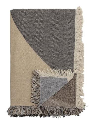 Tasja Throw Home Textiles Cushions & Blankets Blankets & Throws Grey B...