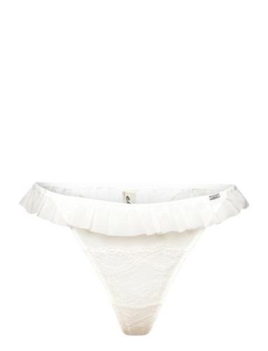 Brief Ivy Thong Flounce G-streng Undertøj White Lindex