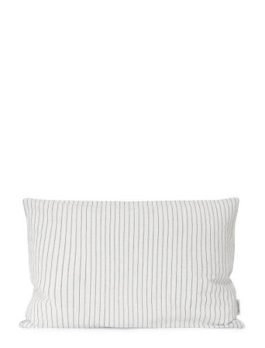 Maddie Cushion Home Textiles Cushions & Blankets Cushions White STUDIO...