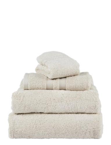Fontana Towel Organic Home Textiles Bathroom Textiles Towels Cream Mil...
