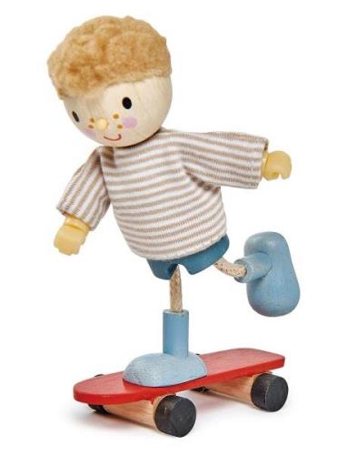 Edward With Skateboard Toys Playsets & Action Figures Wooden Figures M...