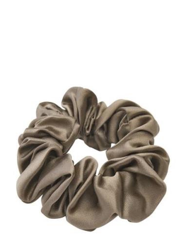 Mulberry Silk Scrunchie Accessories Hair Accessories Scrunchies Brown ...