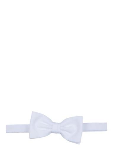 Pique Bow Tie Butterfly White Portia 1924