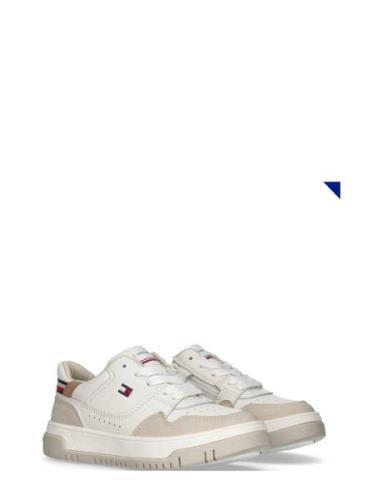 Low Cut Lace-Up Sneaker Low-top Sneakers Cream Tommy Hilfiger