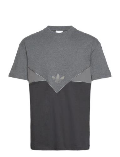 Adicolor Seasonal Reflective T-Shirt Sport T-Kortærmet Skjorte Grey Ad...