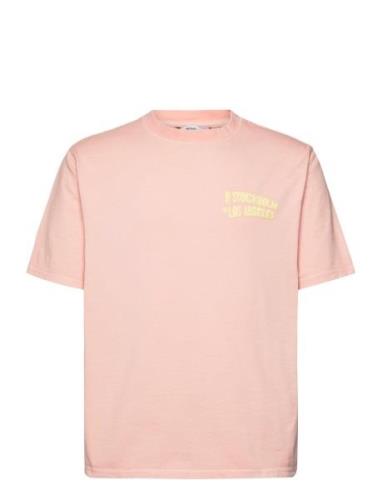 Nb Sthlm La T Shirt Salmon Designers T-Kortærmet Skjorte Pink Nikben