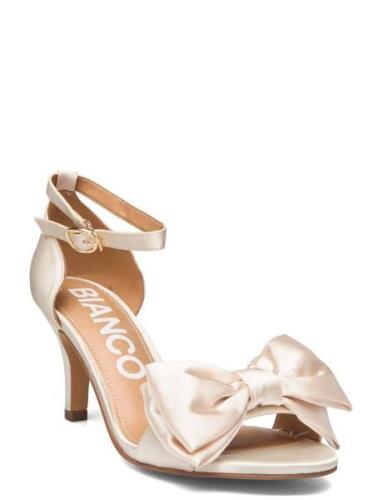 Biaadore Bow Sandal Satin Sandal Med Hæl Cream Bianco