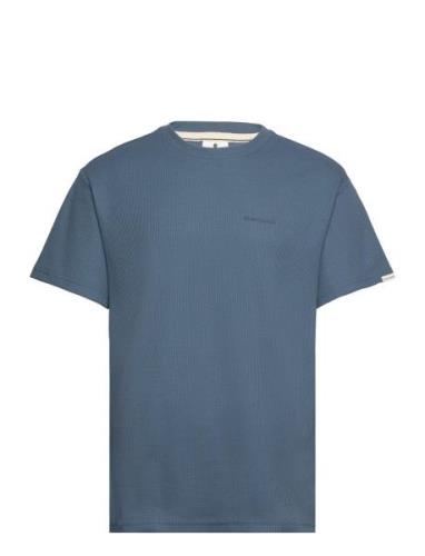 Akkikki S/S Waffle Tee Tops T-Kortærmet Skjorte Blue Anerkjendt