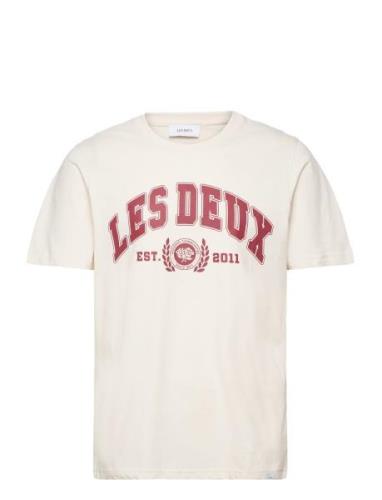 University T-Shirt Tops T-Kortærmet Skjorte Cream Les Deux