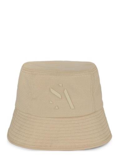 Sporty Bucket Hat Accessories Headwear Bucket Hats Beige SUI AVA