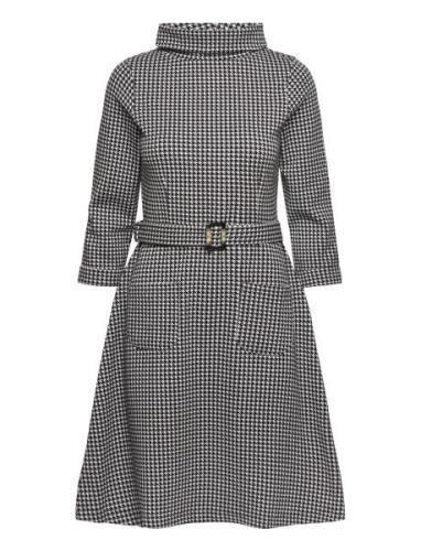 Kim Dress Houndstooth Knælang Kjole Black Jumperfabriken