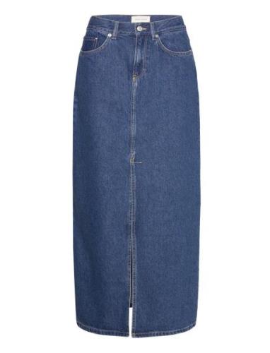 Garance Designers Knee-length & Midi Blue Jeanerica