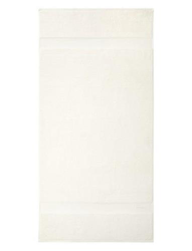 Avenue Bath Towel Home Textiles Bathroom Textiles Towels & Bath Towels...