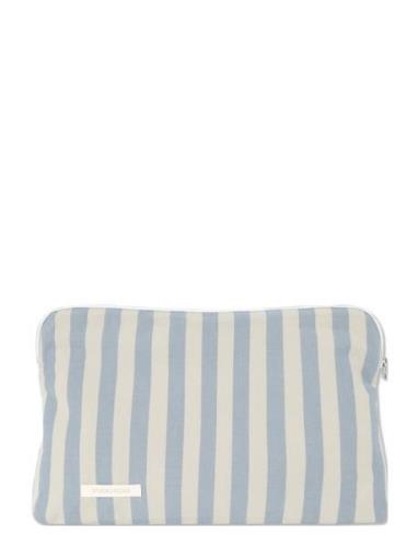 Celia Toiletry Bag Toilettaske Blue STUDIO FEDER