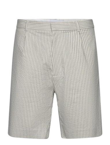 Linton Pleat Short Stripe Ecru Designers Shorts Chinos Shorts White Wa...