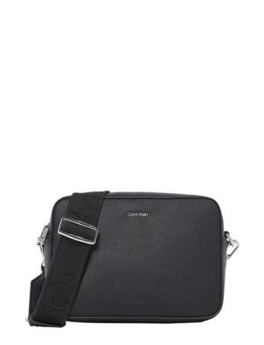 Ck Must Small Camera Bag_Caviar Bags Crossbody Bags Black Calvin Klein