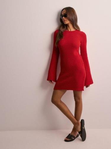 Vero Moda - Strikkjoler - High Risk Red Crochet - Snrihanna Ls Short D...