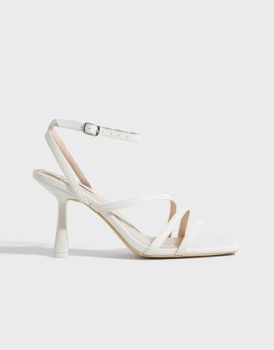 Nelly - Hvid - Strappy Heel