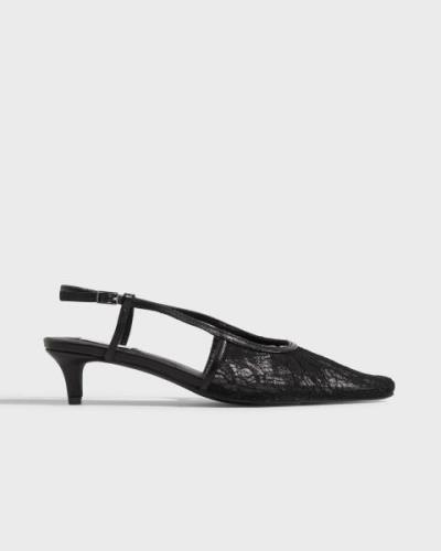 Nelly - Sort - Lace Low Heel